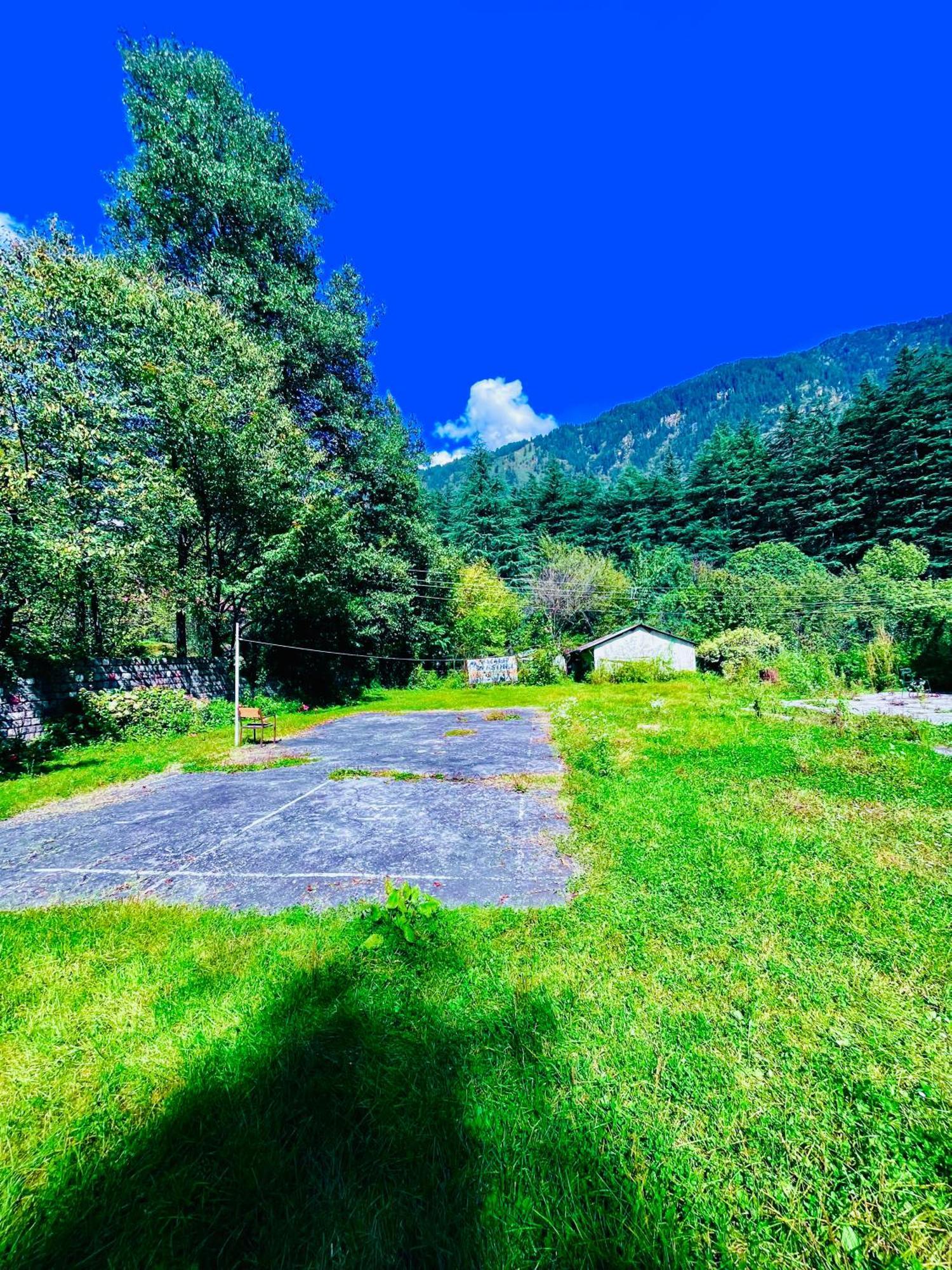 Sagar Resort !! Mountain View ! Luxury Stay ! Family Resort ! Private Parking ! Near Mall Road Manāli Exterior foto